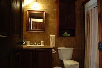 B&B Au Petit Marigot Mont-Tremblant Zewnętrze zdjęcie