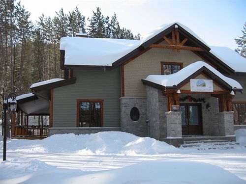 B&B Au Petit Marigot Mont-Tremblant Zewnętrze zdjęcie