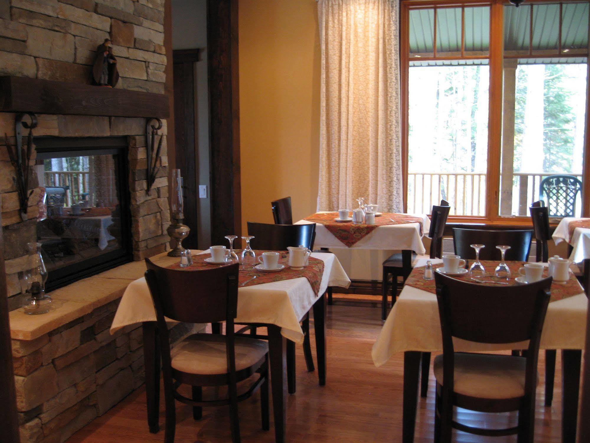B&B Au Petit Marigot Mont-Tremblant Zewnętrze zdjęcie